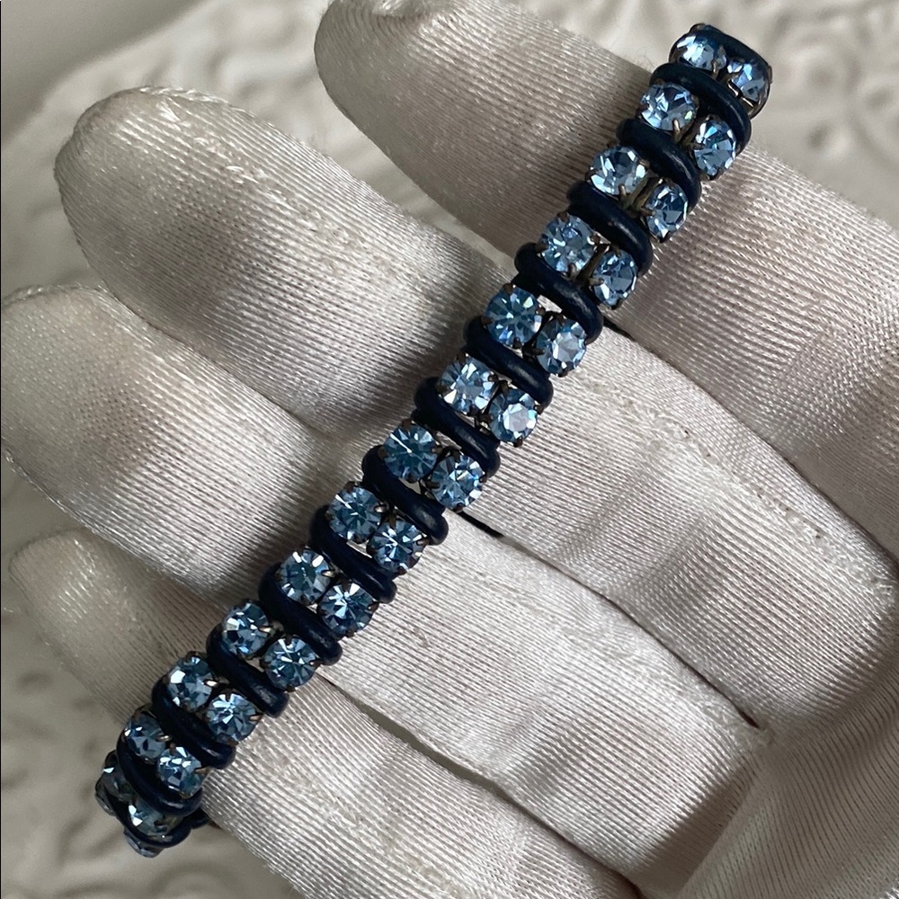 Fossil Sky Blue Crystals with Leather Wrapped Bracelet Button Closure - Picture 8 of 16